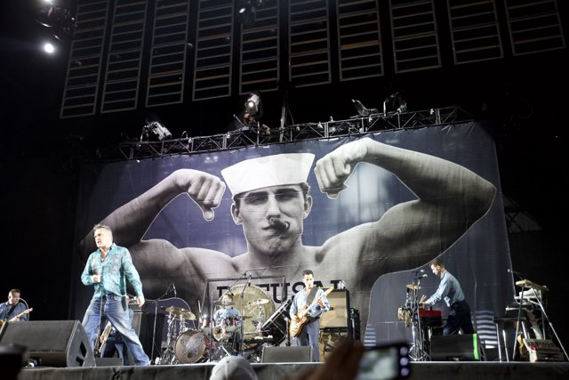 Morrissey and Boz Boorer rock the stage at Coachella 2009