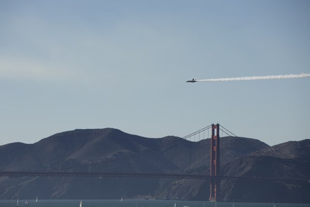 Spectacular High Flyer over Golden Gate