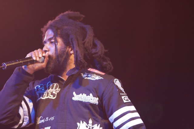 Murs rocks the stage at Coachella