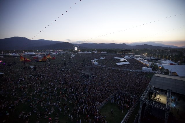 Coachella 2013: A Sea of Music-Loving Fans