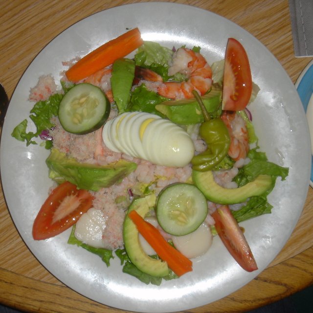 Delectable Shrimp and Vegetable Platter