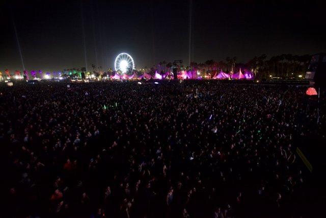 Concertgoers Light Up the Night at Coachella