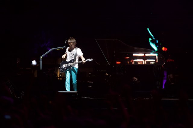 Matthew Bellamy electrifies the Coachella crowd with his guitar