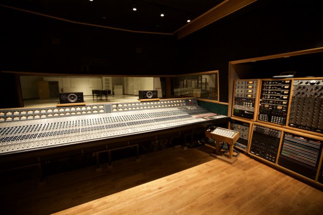 Inside the 2009 Eastwest Studio