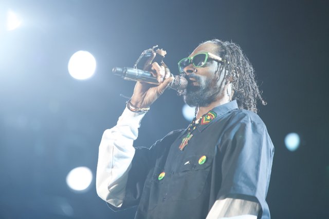 Snoop Dogg Rocks the iHeart Radio Music Festival