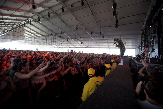 Energetic Crowd Rocks Out at Coachella 2011