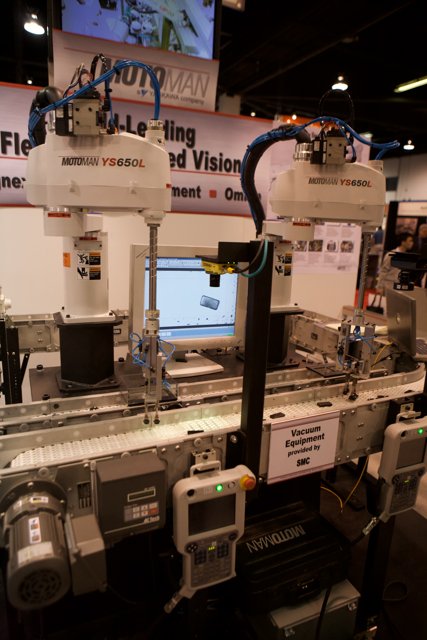 Computers and Machines at 2008 Robot Automation Show