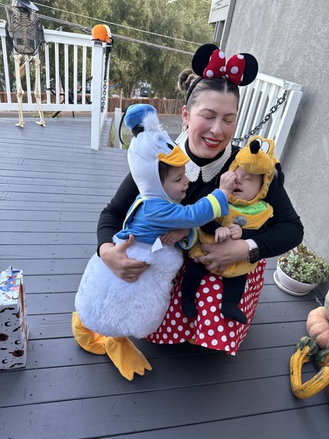 Halloween Cheer on the Porch