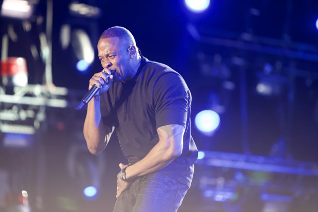 Dr. Dre brings down the house at Coachella 2012