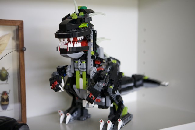 Raging Robot Dino