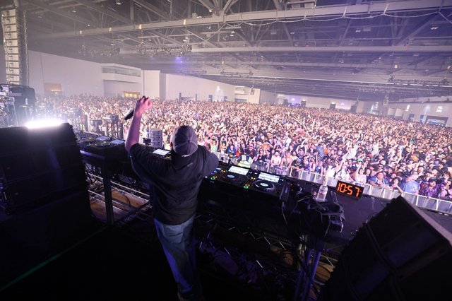 DJ Commands Massive Crowd at Wobbleland 2026