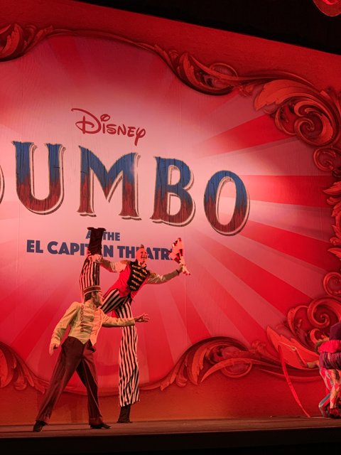 Dumbo's Star-Studded Solo Performance