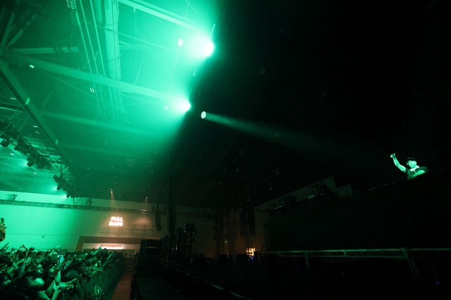 Performer Commands the Stage at Wobbleland 2026