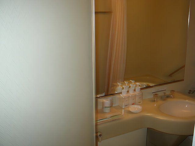 Reflections in the Hotel Sungarden Dojima Bathroom