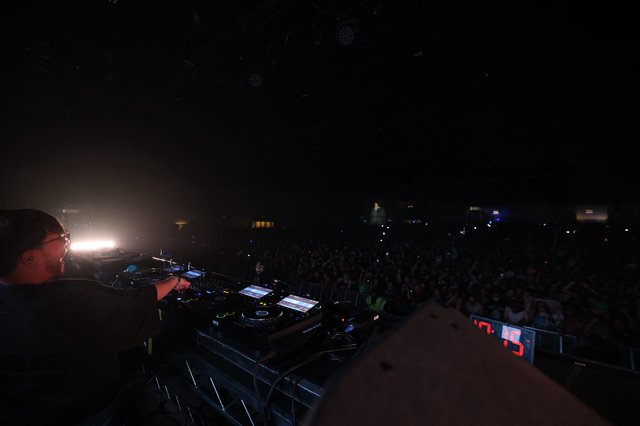 DJ Commands the Stage at Wobbleland 2026