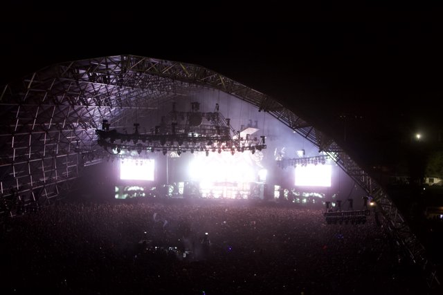 Lights on the Big Stage