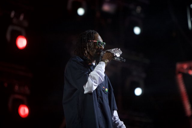 Snoop Dogg Lights up Coachella Stage