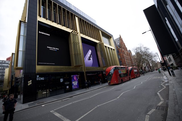 Samsung Galaxy Advertisement on Modern London Building