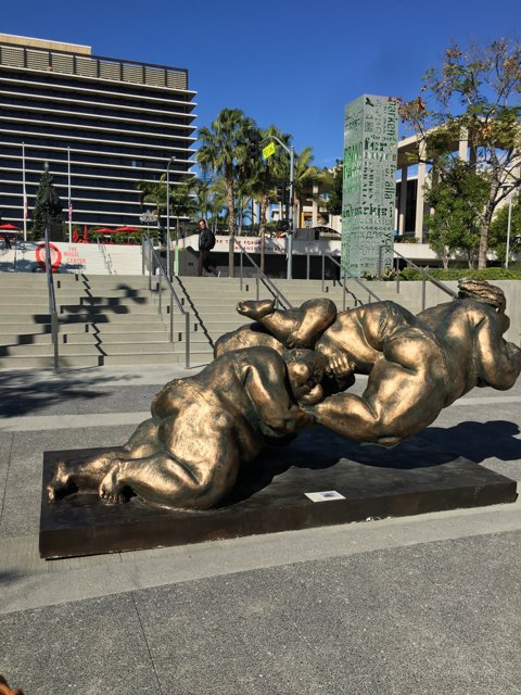 A Nude Monument in the Urban Jungle