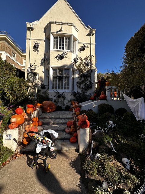 Halloween House Decorations in San Francisco