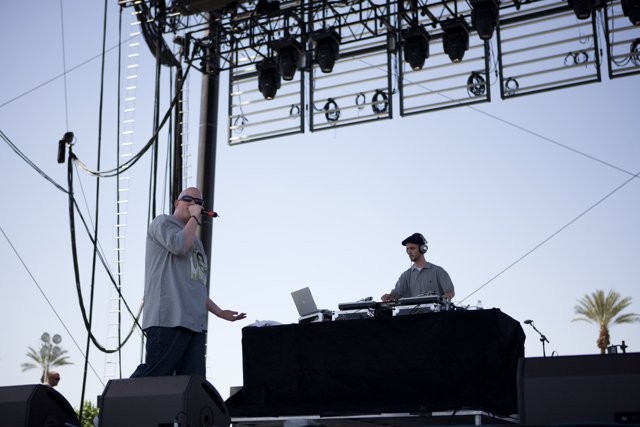 Brother Ali Rocks the Coachella Friday Stage with his Laptop