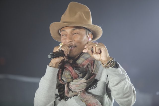 Pharrell Williams Rocks the Grammys