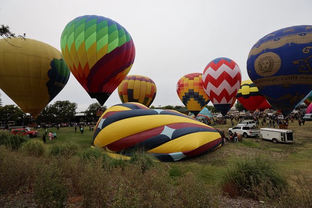 Colorful Hot Air Balloons Launch at Sonoma Classic