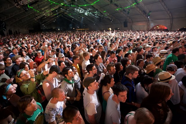 Coachella 2008: A Thrilling Crowd Experience