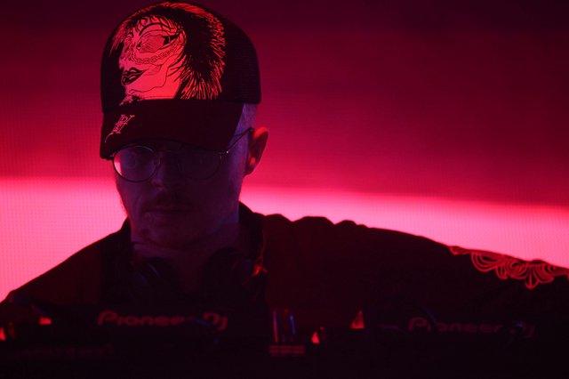 DJ in Red Light at Wobbleland Festival 2026