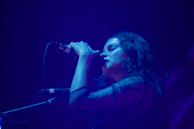 Hope Sandoval lights up Coachella with her soulful performance