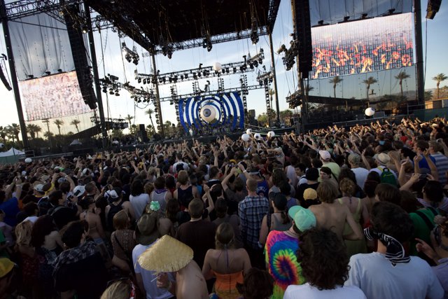 Coachella Crowd Enjoys High-Energy Performance