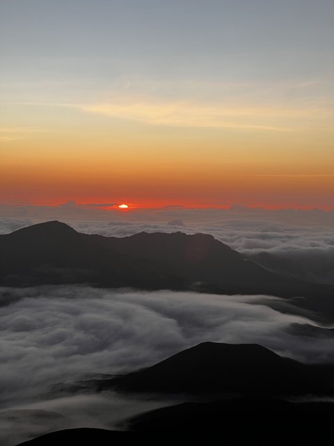 A Majestic Sunrise Over the Haleakalā Mountain Range
