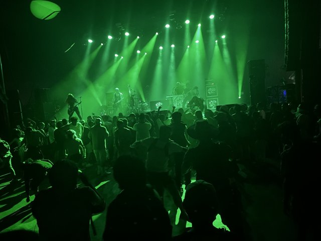 Green Spotlight on a High-Octane Concert