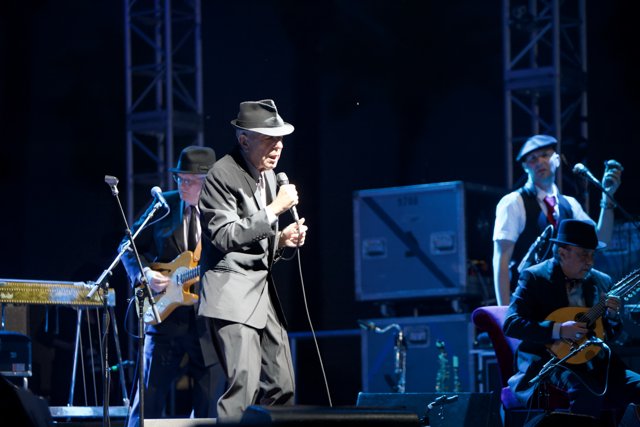 Leonard Cohen Rocks Coachella