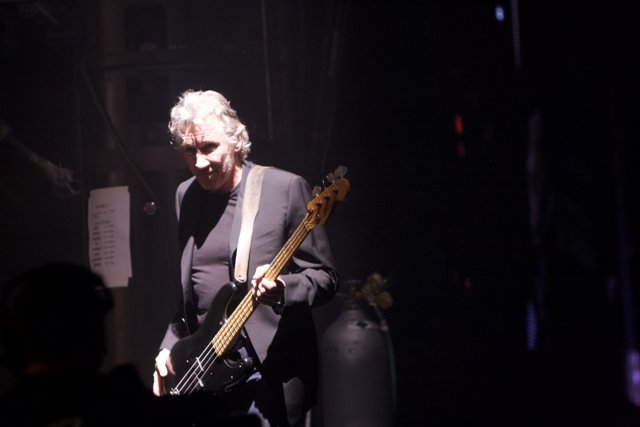 Roger Waters on Bass at Coachella 2008