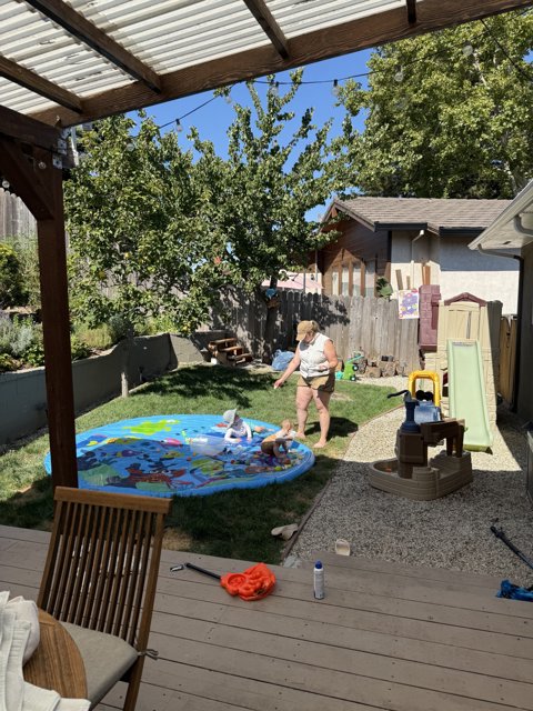 Summer Family Fun in the Backyard