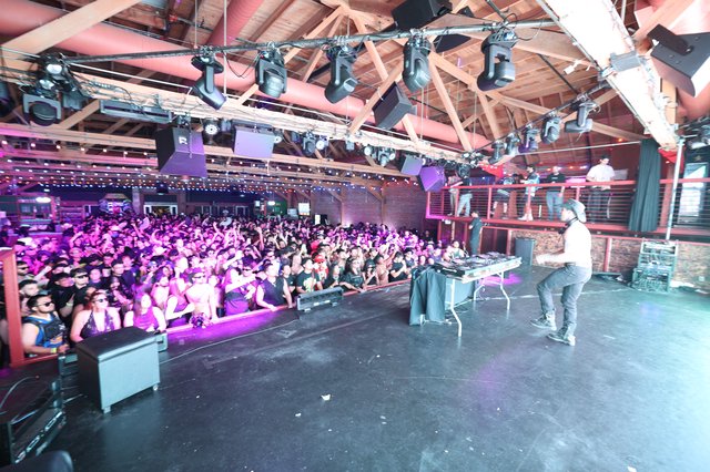 DJ Ignites Packed Crowd at Wobbleland 2026
