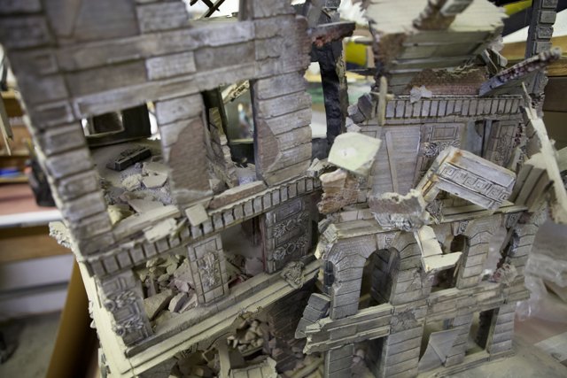 A Toy Model of a Ruined Architecture