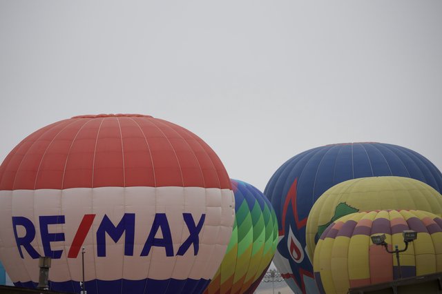 RE/MAX Balloon Rises at Sonoma County Classic