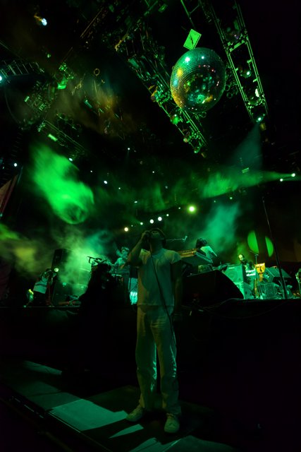 The Entertainer in the Green Smoke