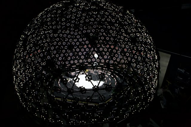 Illuminated Sphere in the Dark