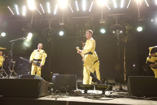 Yellow-Suited Rockers Take the Stage