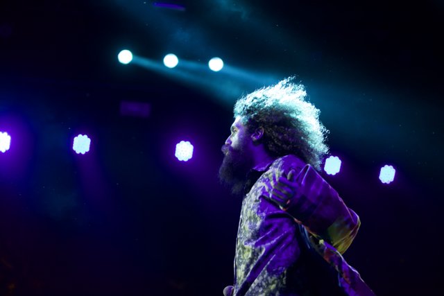 The Gaslamp Killer electrifies the stage