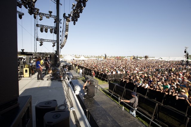 Coachella 2008: A Sea of Fans