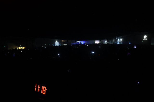 Massive Crowd Engulfed in Darkness at Wobbleland 2026