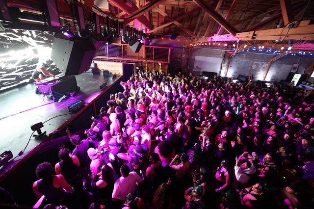 Massive Crowd Surges at Wobbleland 2026 Bass Festival