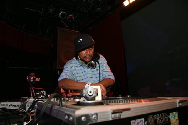 DJ Craze Performing Live