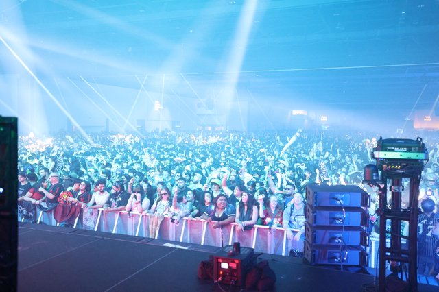 Massive Crowd Surges at Wobbleland 2026 Festival