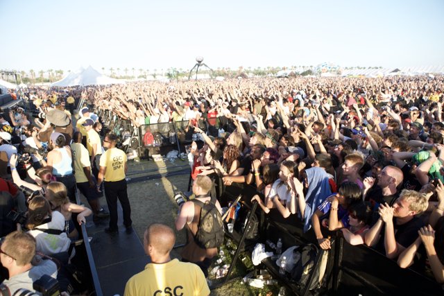 Coachella Concertgoers Raise the Roof