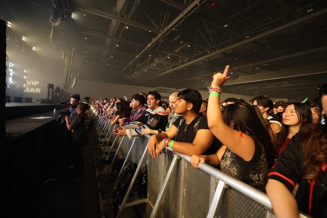 Fans Pack the Rail at Wobbleland 2026
